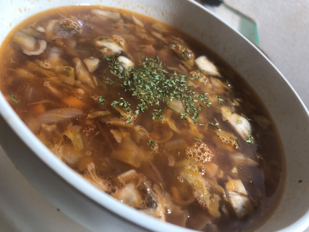 始末のレシピ01（まかない料理）　ミネストローネ風スープ！
